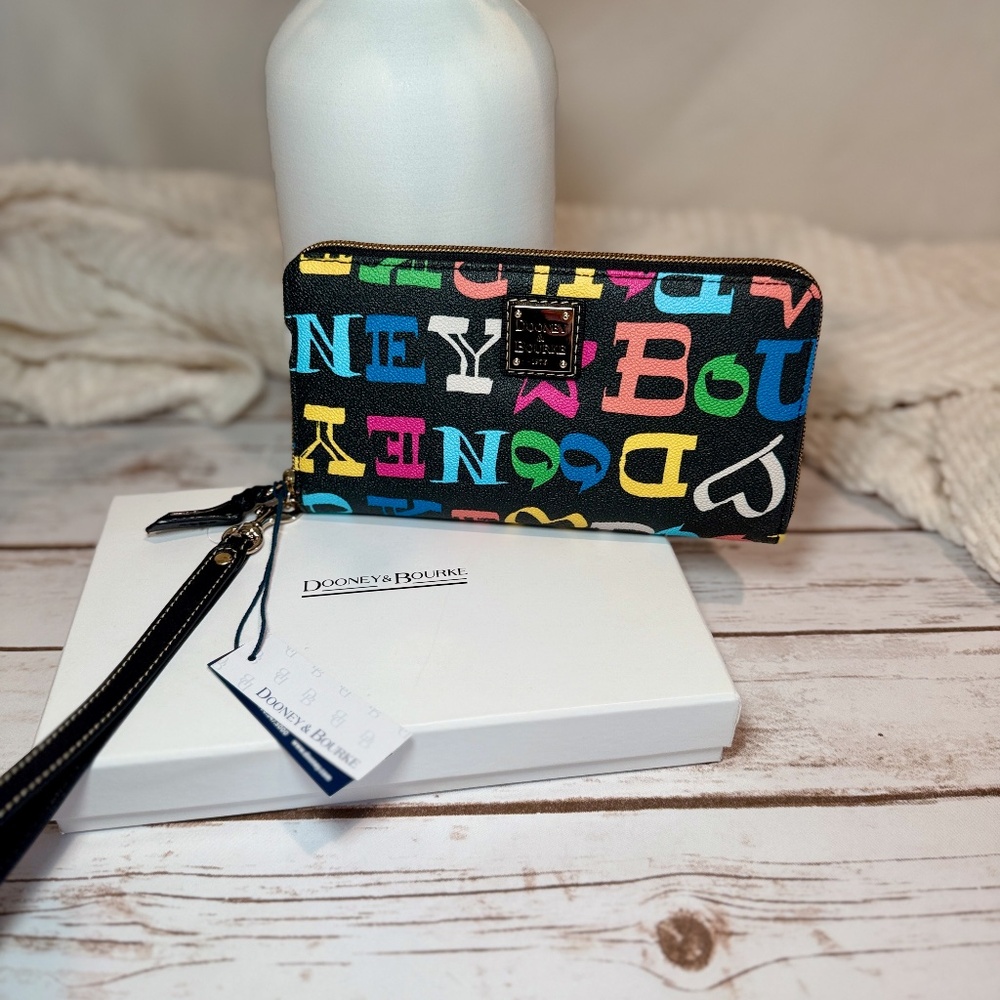 RARE NWT Dooney & Bourke "Doodle" Large Zip Around Wristlet/Wallet - Multicolor